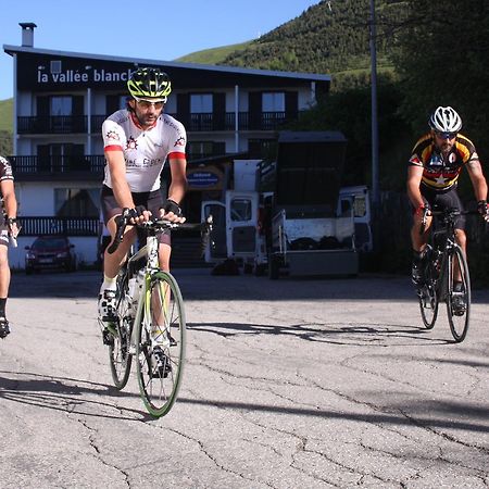 La Vallee Blanche Bikehotel ラルプ・デュエ エクステリア 写真
